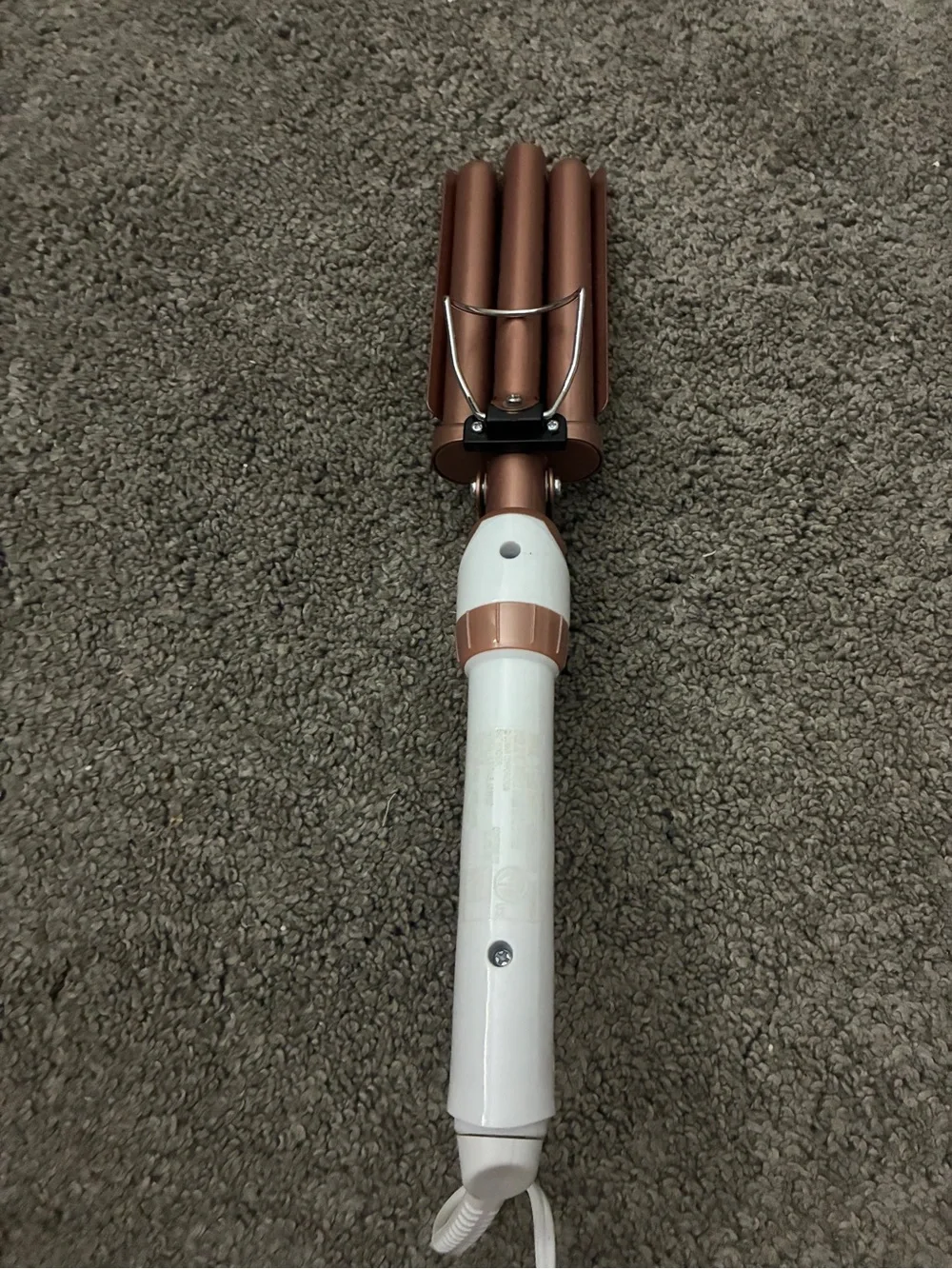 Conair 3-Barrel Hair Waver in Rose Gold and White (beach waver)